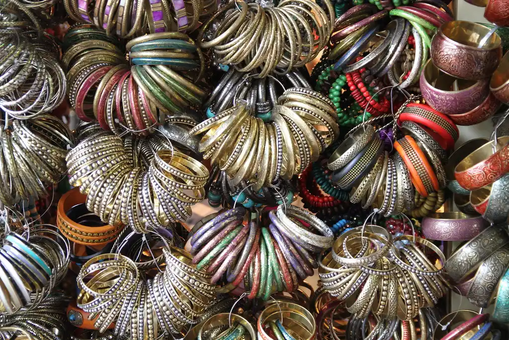 bracelets in cobala market