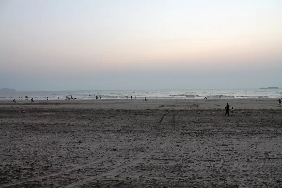 Aksa Beach Mumbai